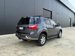 2016 Isuzu MU-X LS-U