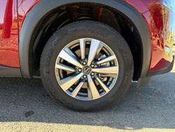 2024 Nissan Pathfinder Ti