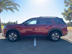2024 Nissan Pathfinder Ti