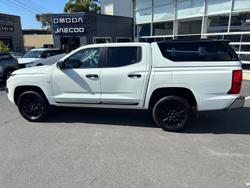 2025 Mitsubishi Triton GLX-R