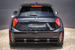 2025 MINI Cooper JCW E Favoured