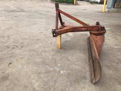 1984 Muller 6 Foot Linkage Grader Blade