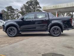 2025 Isuzu D-MAX X-TERRAIN