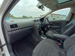 2012 Volkswagen Polo 77TSI Comfortline 6R MY12.5 Candy White