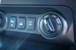 2025 Nissan Navara ST