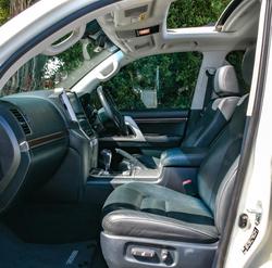 2020 Toyota Landcruiser VX