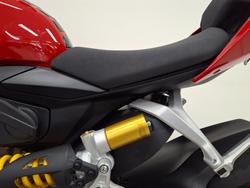 2025 DUCATI PANIGALE V2 Red