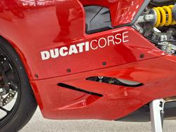 2025 DUCATI PANIGALE V2 Red