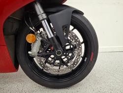 2025 DUCATI PANIGALE V2 Red