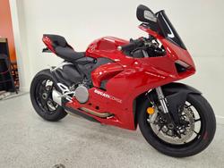 2025 DUCATI PANIGALE V2 Red