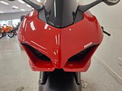 2025 DUCATI PANIGALE V2 Red