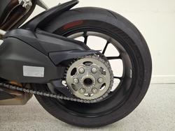 2025 DUCATI PANIGALE V2 Red