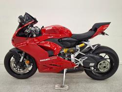 2025 DUCATI PANIGALE V2 Red