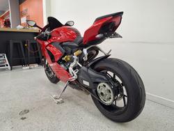 2025 DUCATI PANIGALE V2 Red