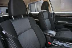 2021 Mitsubishi Outlander ES