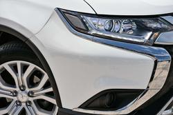 2021 Mitsubishi Outlander ES