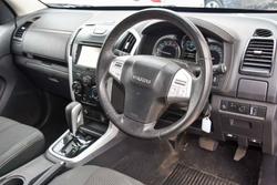 2019 Isuzu MU-X LS-M