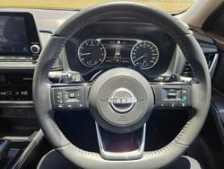 2024 Nissan X-TRAIL ST-L