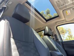 2025 Nissan Navara ST-X