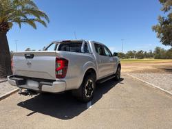 2025 Nissan Navara ST-X