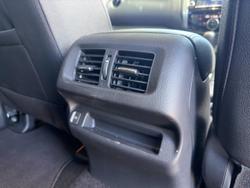 2025 Nissan Navara ST-X