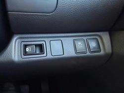 2025 Nissan Navara ST-X