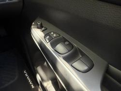 2025 Nissan Navara ST-X