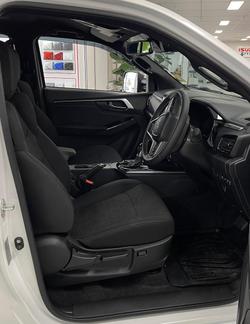 2025 Isuzu D-MAX LS-U MY25.5 4X4 Dual Range Moonstone White