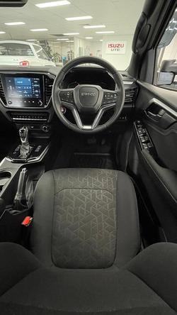 2025 Isuzu D-MAX LS-U MY25.5 4X4 Dual Range Moonstone White