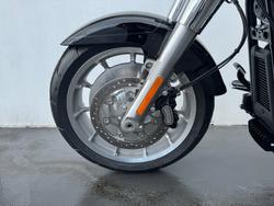 2025 Harley-davidson FLFB FAT BOY (117) Vivid Black
