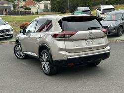 2025 Nissan X-TRAIL TI-L E-POWER