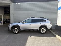 2025 Subaru Outback AWD Touring