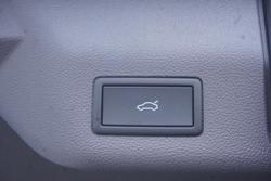 2025 Volkswagen Multivan TDI360 Life