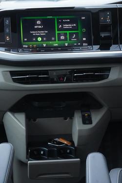 2025 Volkswagen Multivan TDI360 Life