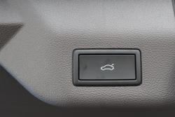 2025 Volkswagen Multivan TDI360 Life