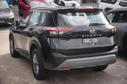 2025 Nissan X-TRAIL ST