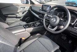 2025 Nissan X-TRAIL ST