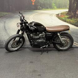 2012 Triumph BONNEVILLE Black