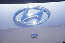 2023 Hyundai STARIA LOAD