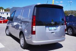 2023 Hyundai STARIA LOAD