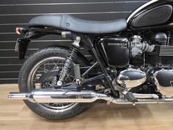 2010 TRIUMPH BONNEVILLE T100 White