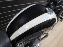 2010 TRIUMPH BONNEVILLE T100 White
