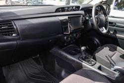 2021 Toyota Hilux SR