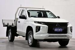 2022 Mitsubishi Triton GLX