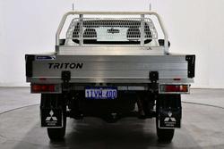 2022 Mitsubishi Triton GLX