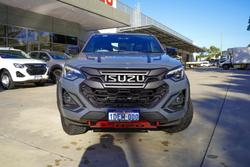 2025 Isuzu D-MAX BLADE