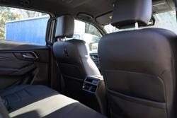 2025 Isuzu D-MAX BLADE