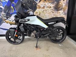 2024 HUSQVARNA VITPILEN 401 WHITE