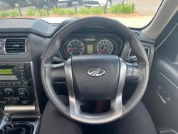 2022 Mahindra PIK-UP S6+