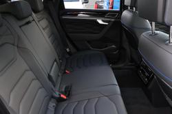 2025 Volkswagen Touareg R